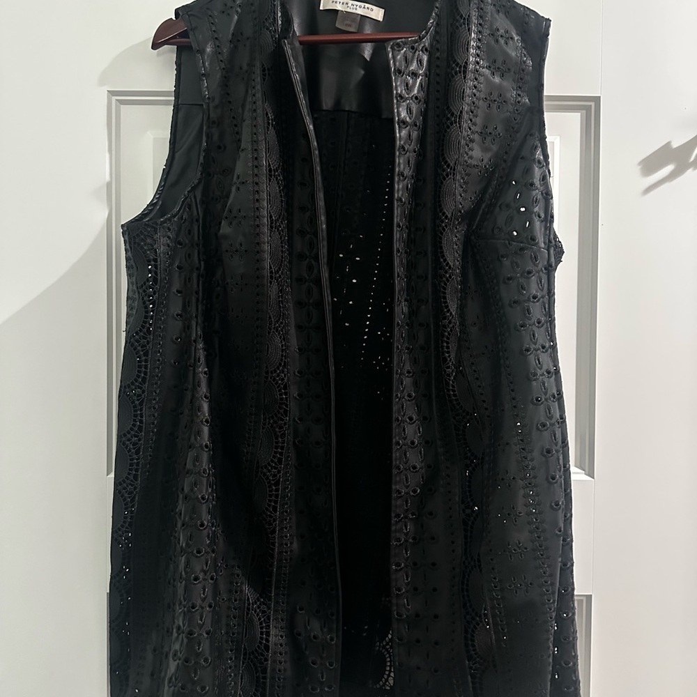 Elegant Black Sleeveless Jacket